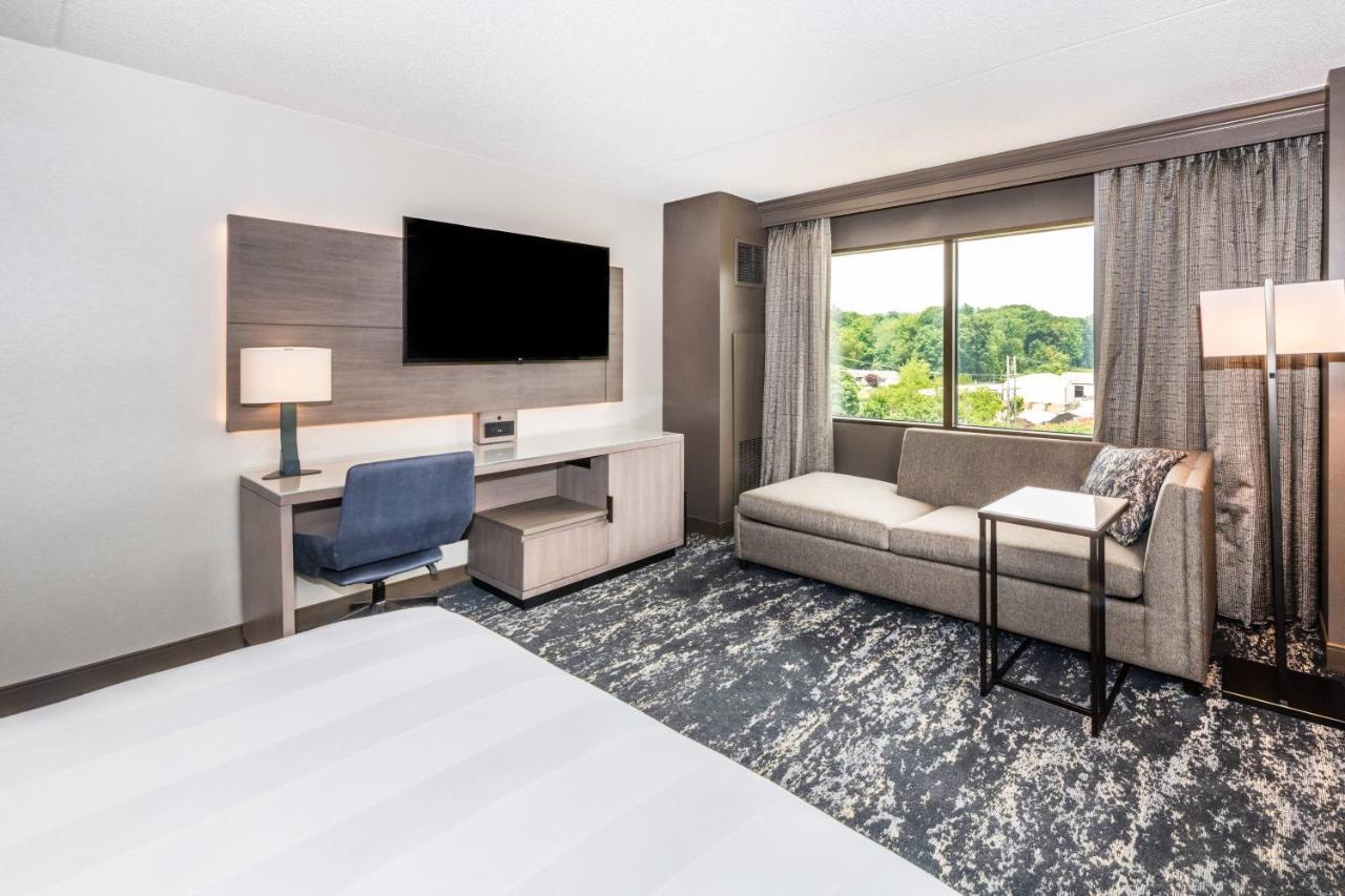Pittsburgh Airport Marriott 3*
