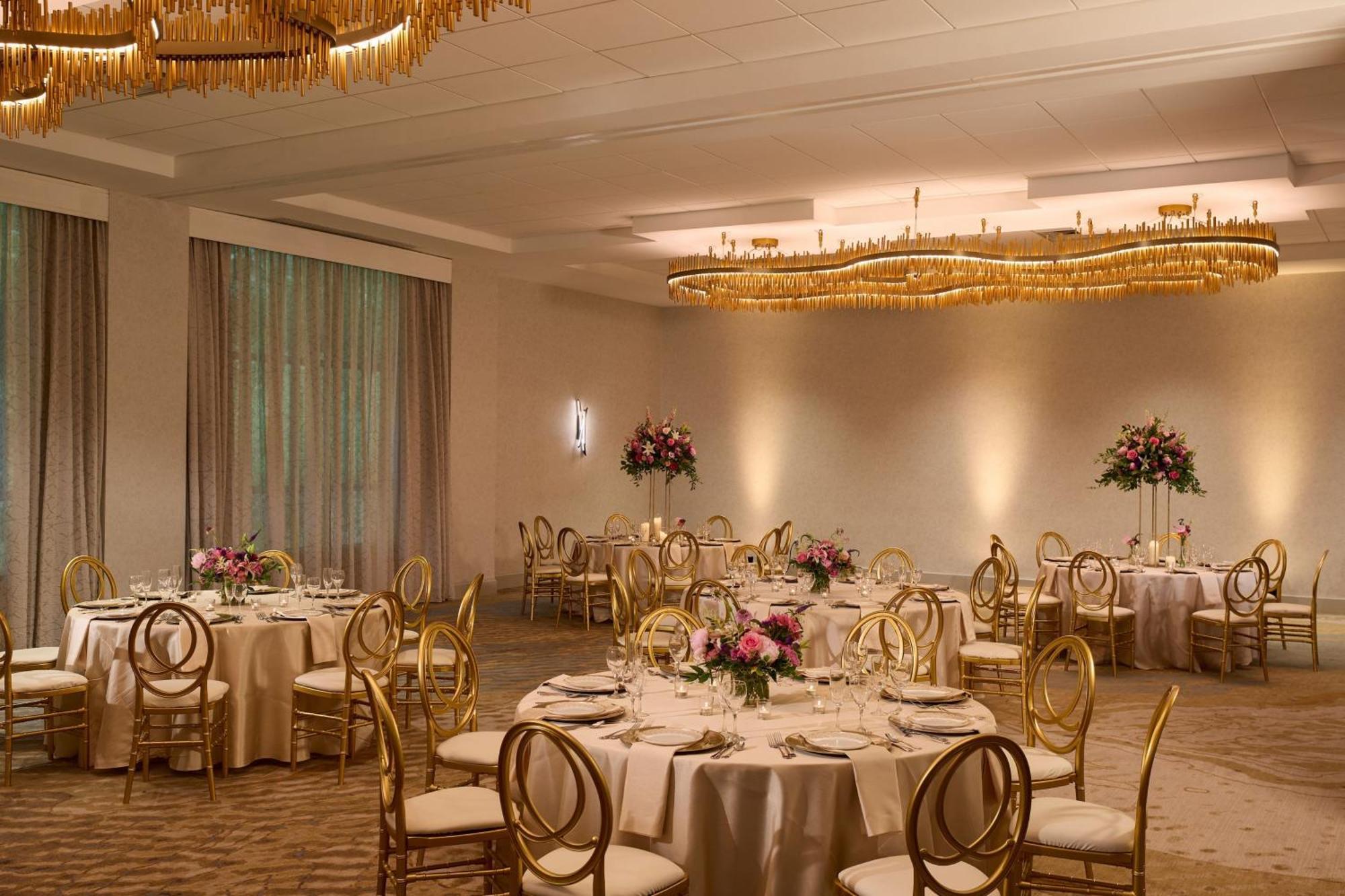 Hotel Pittsburgh Airport Marriott 3*