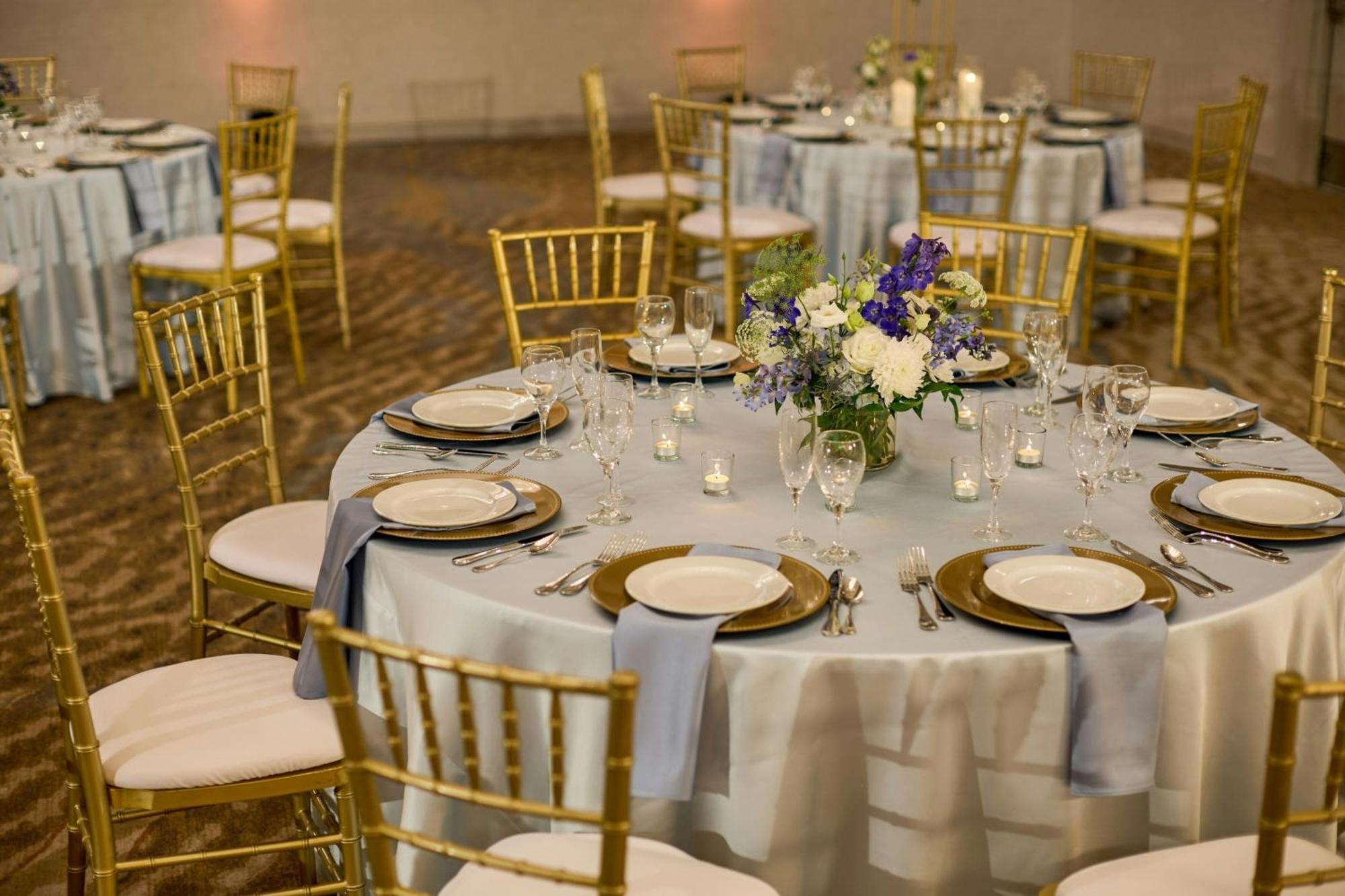 Pittsburgh Airport Marriott Hotel 3*
