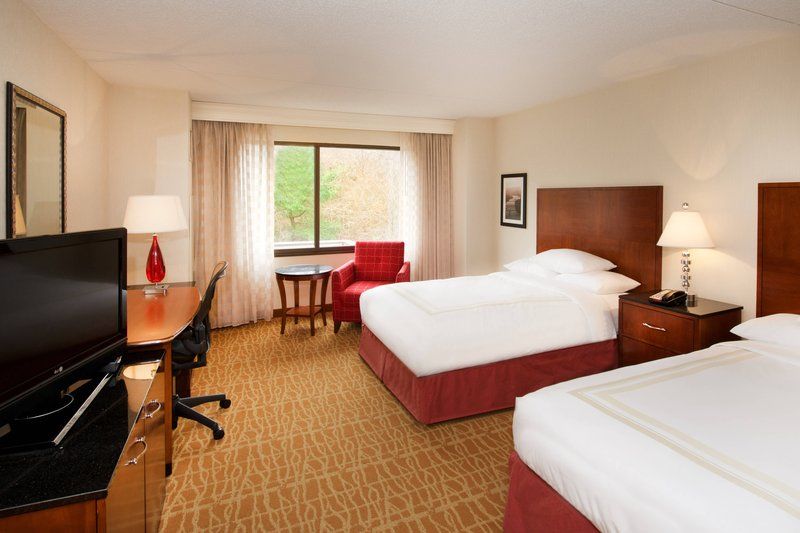 Pittsburgh Airport Marriott