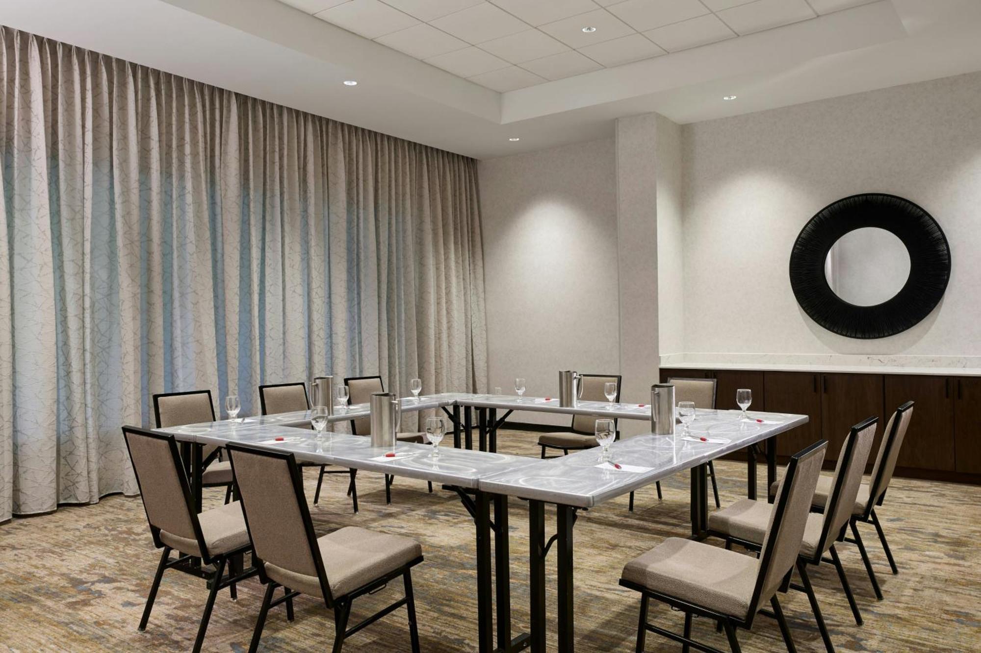Pittsburgh Airport Marriott Hotel Robinson Township